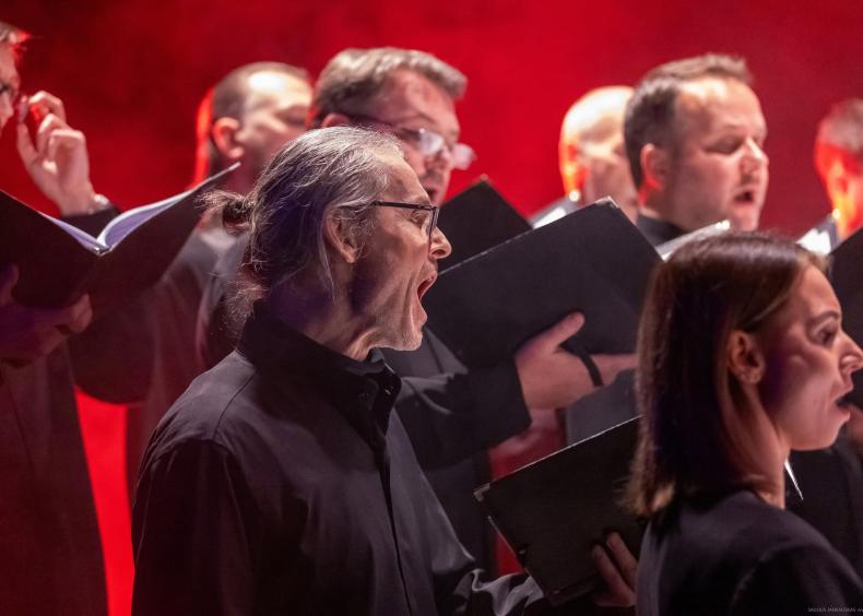 Žodis, muzika, vaizdas ir judesys: oratorija „Vienos vasaros giesmė“ kviečia į kosminę kelionę